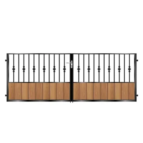 Wooden Gate 28