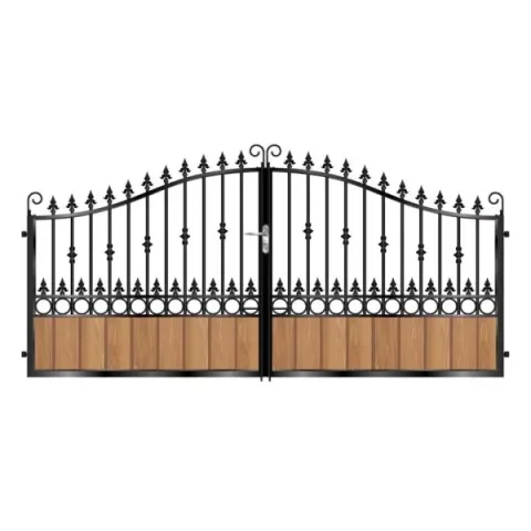 Wooden Gate 33