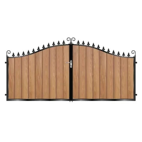 Wooden Gate 34